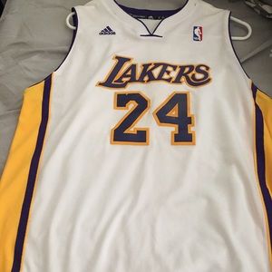 Women’s laker jersey